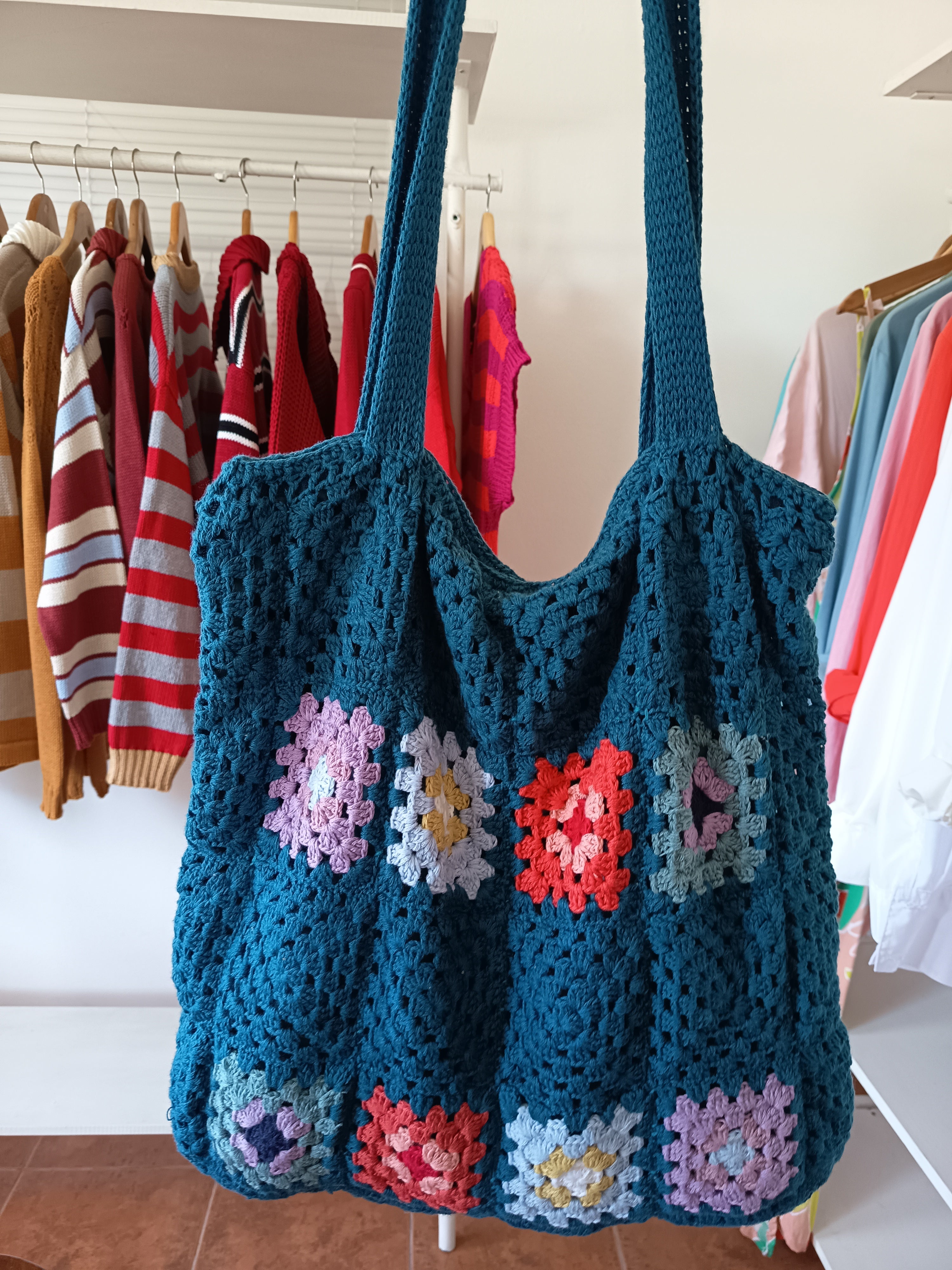 Bolso cuadros al crochet